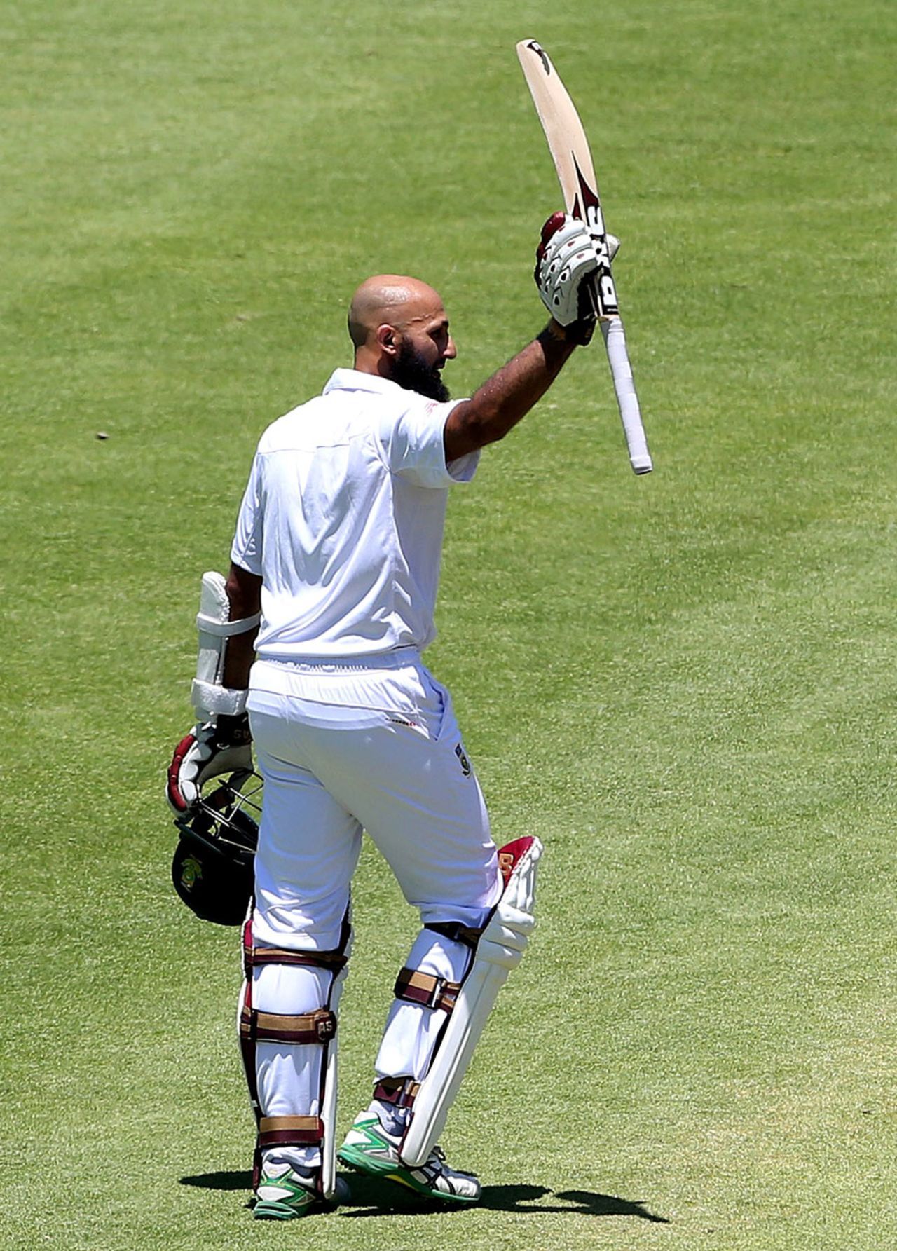 Hashim Amla marched on to a double-century, South Africa v England, 2nd Test, Cape Town, 4th day, January 5, 2016