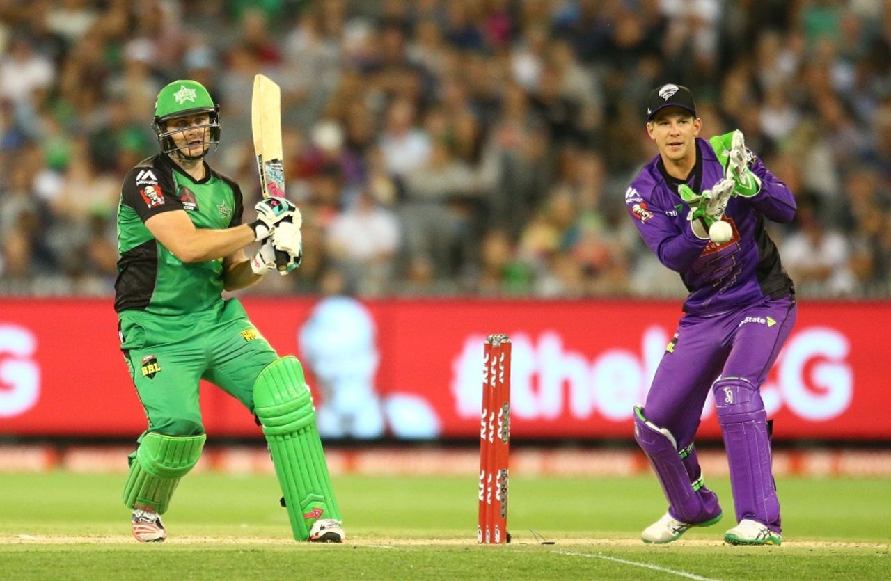 Luke Wright plays a pull during his unbeaten 51, Melbourne Stars v Hobart Hurricanes, BBL 2015-16, Melbourne, January 6, 2016