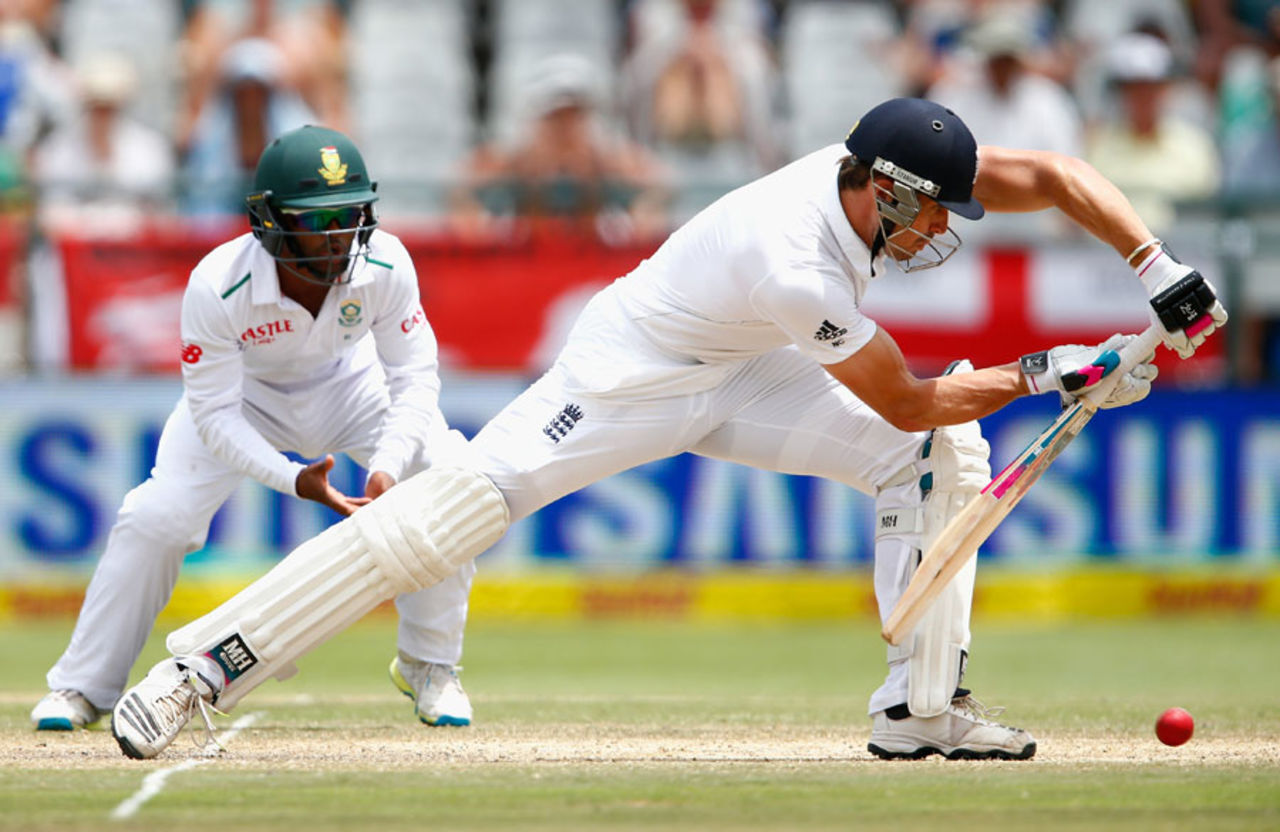 Nick Compton dug in for 15 off 60 balls, South Africa v England, 2nd Test, Cape Town, 5th day, January 6, 2016