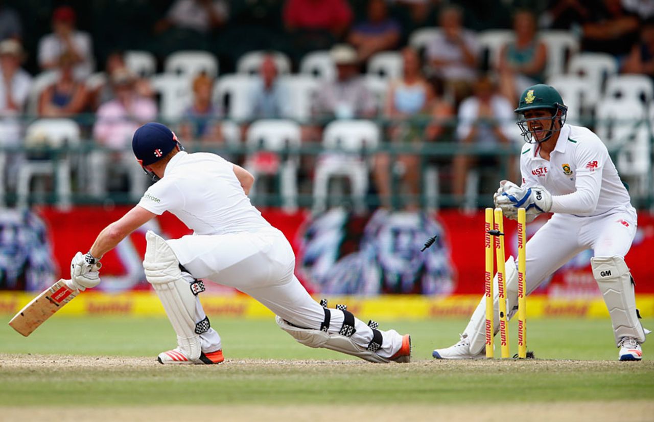 Jonny Bairstow survived a stumping by a tiny moment, South Africa v England, 2nd Test, Cape Town, 5th day, January 6, 2016