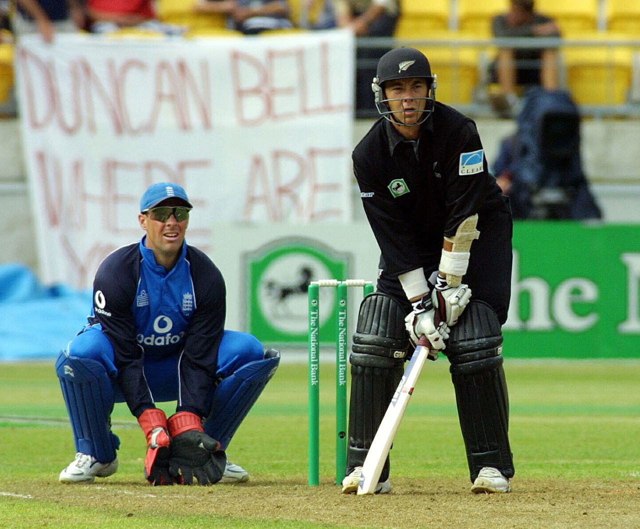 Craig McMillian shows his front-on stance, New Zealand v England, 2nd ODI, Wellington, February 16, 2002