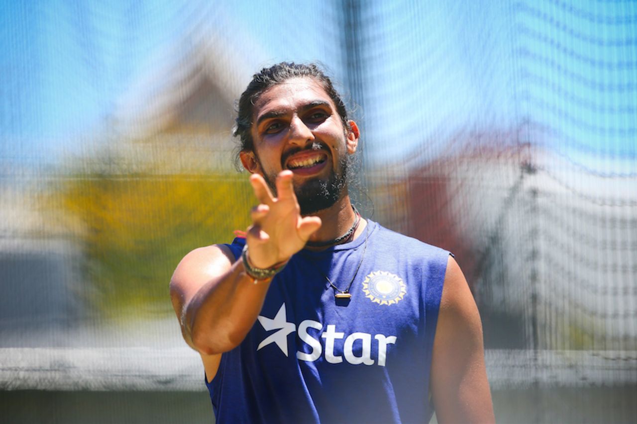 Ishant Sharma finds a reason to smile in the nets, Brisbane, January 14, 2016