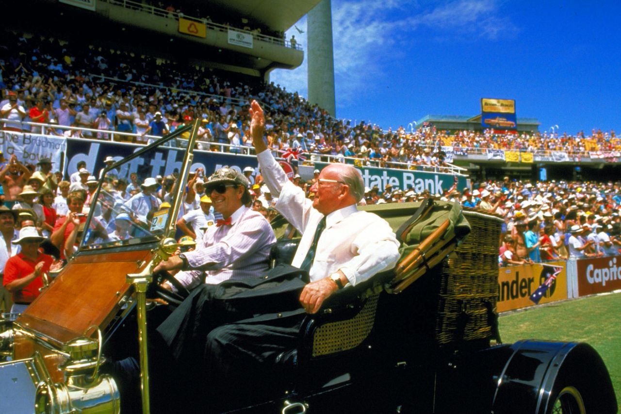 Don Bradman waves at the crowds during the Bicentennial match, Australia v England, Only ODI, Melbourne, February 4, 1988