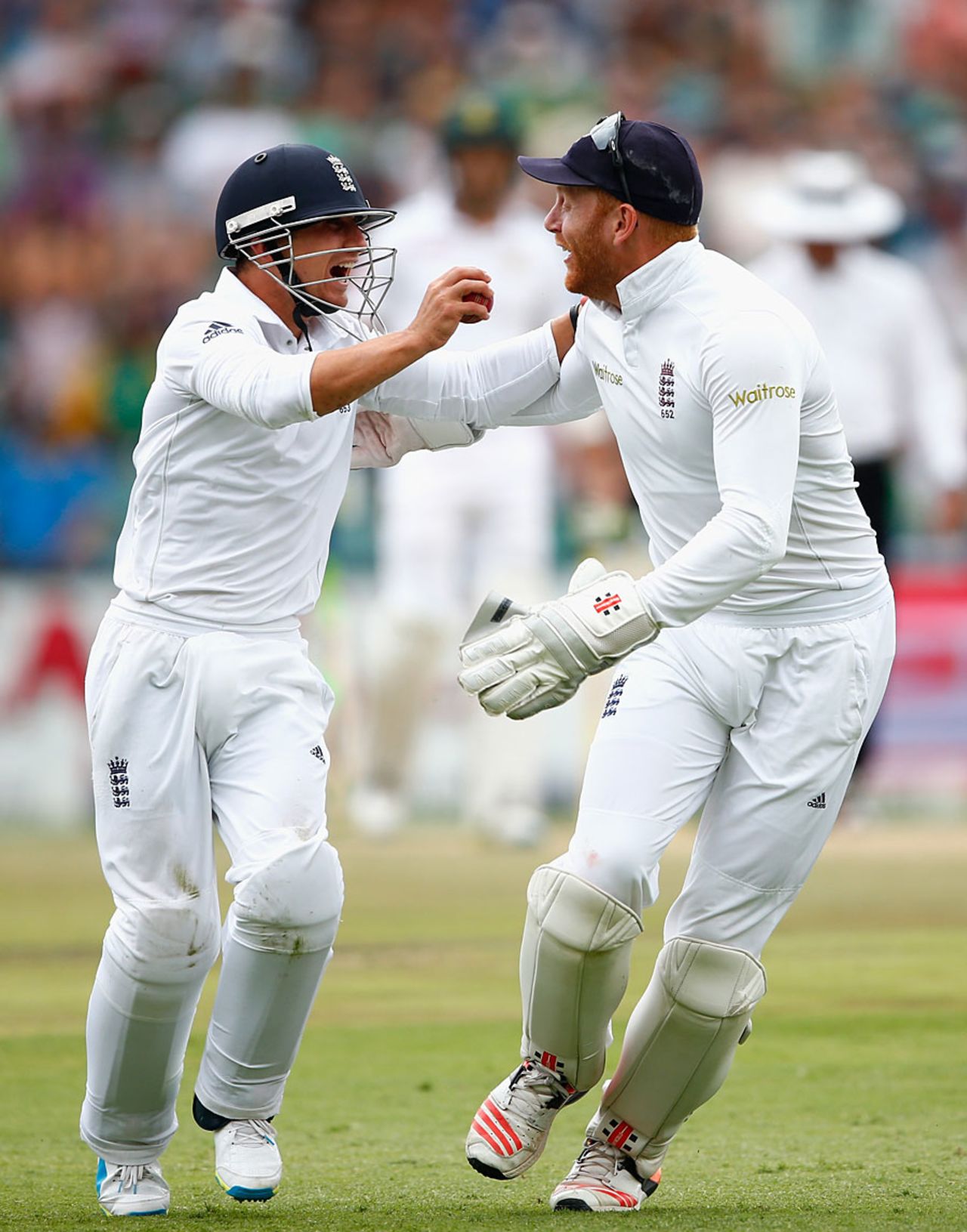 James Taylor held two stunning catches at short leg, South Africa v England, 3rd Test, Johannesburg, 3rd day, January 17, 2016