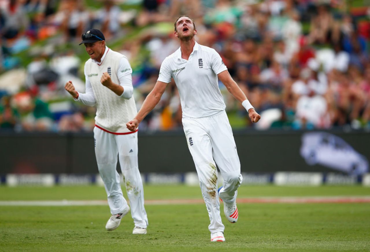 Stuart Broad dismissed AB de Villiers for a duck to start South Africa's tail-spin, South Africa v England, 3rd Test, Johannesburg, 3rd day, January 17, 2016