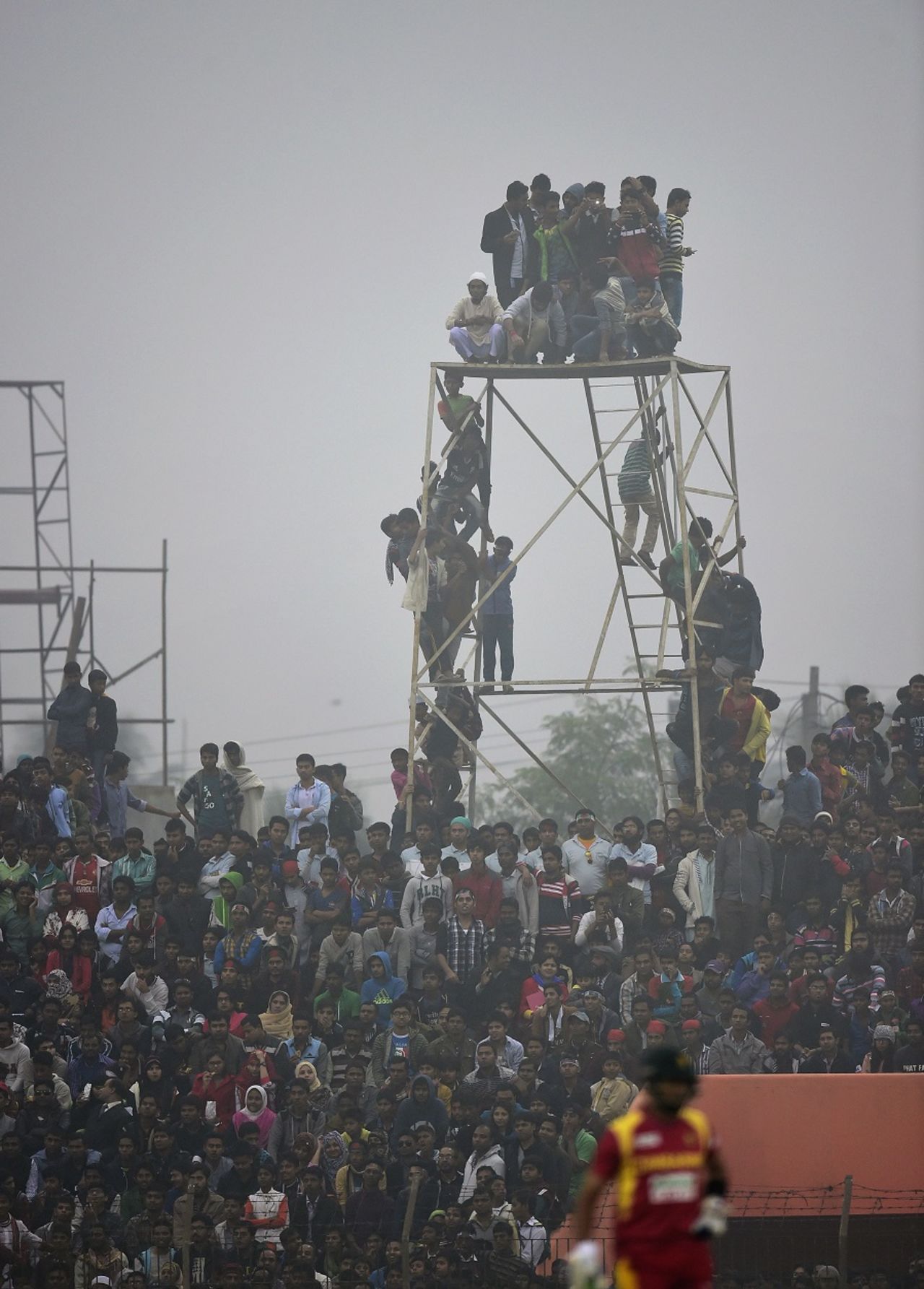 In towering form: The Khulna crowd makes their presence felt, Bangladesh v Zimbabwe, 3rd T20, Khulna, January 20, 2016