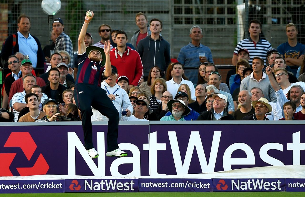 Olly Stone takes a spectacular catch at the boundary and throws the ball back into play, Sussex v Northamptonshire, NatWest T20 Blast quarter-final, Hove, August 12, 2015