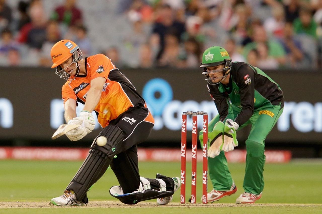 Adam Voges plays a slog sweep during his fifty, Melbourne Stars v Perth Scorchers, 2nd semi-final, BBL 2015-16, Melbourne, January 22, 2016