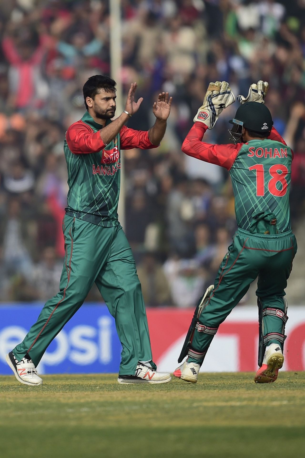 Mashrafe Mortaza struck in the first over, Bangladesh v Zimbabwe, 4th T20I, Khulna, January 22, 2016