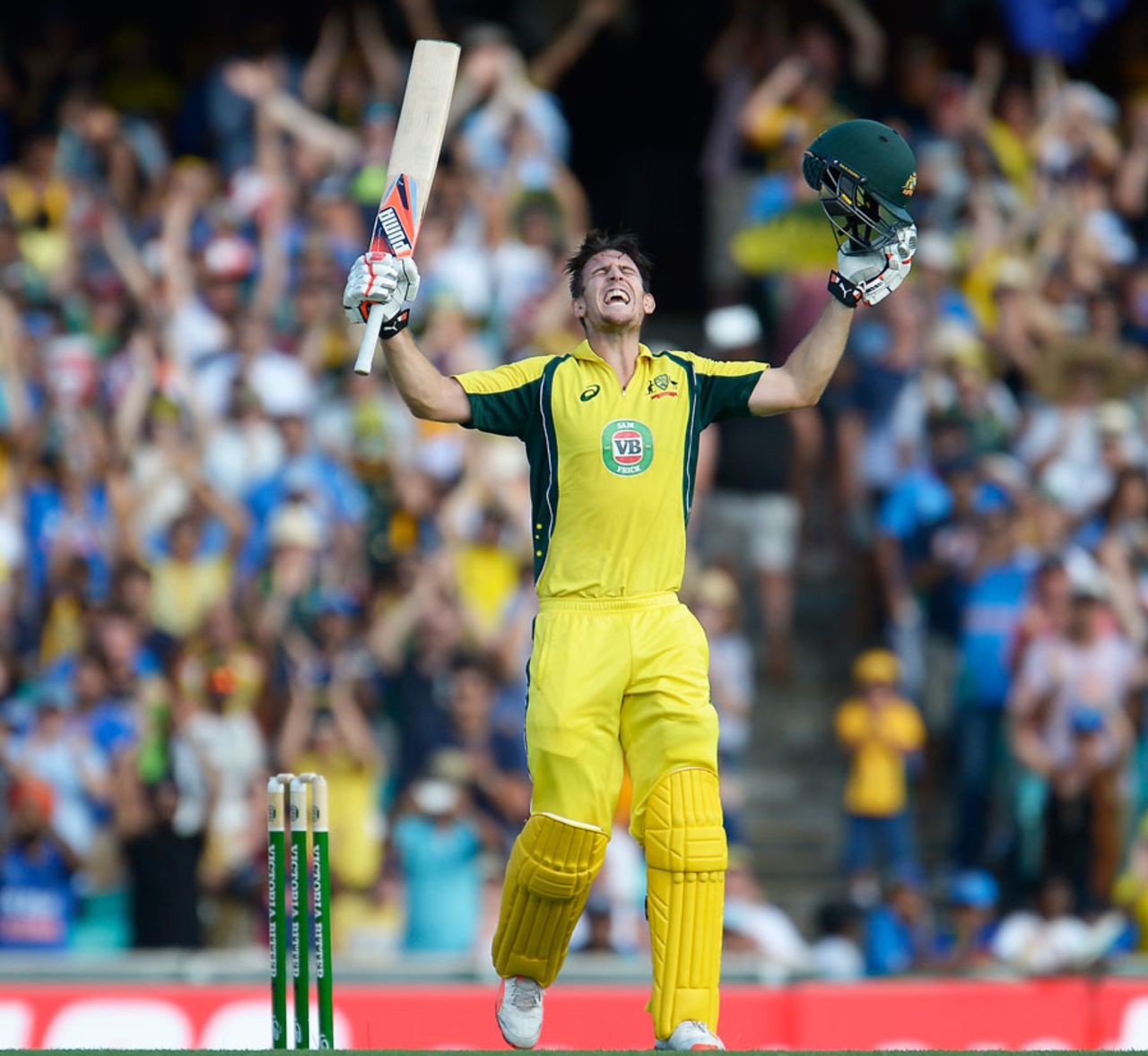 Mitchell Marsh roars upon completing his maiden ODI hundred, Australia v India, 5th ODI, Sydney, January 23, 2016