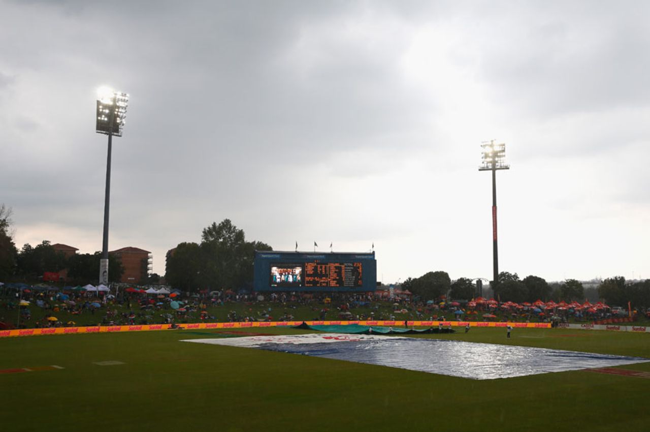 Rain swept in during the afternoon, South Africa v England, 4th Test, Centurion, 3rd day, January 24, 2016