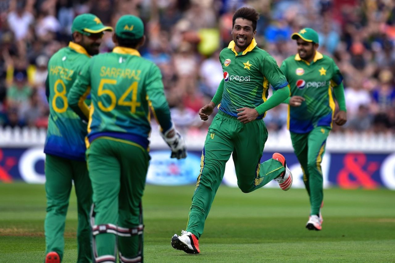 Mohammad Amir took 3 for 28 in 8.1 overs, New Zealand v Pakistan, 1st ODI, Basin Reserve, Wellington, January 25, 2016