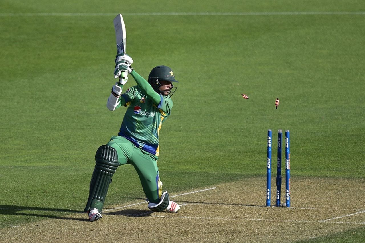 Mohammad Amir was bowled for a duck, New Zealand v Pakistan, 1st ODI, Basin Reserve, Wellington, January 25, 2016
