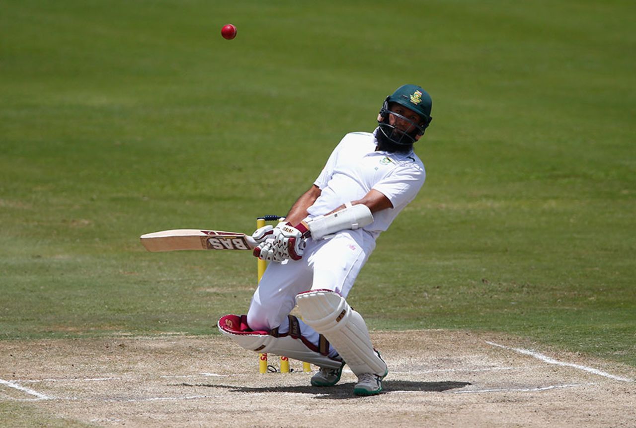 Hashim Amla watches a bouncer go by during his 96, South Africa v England, 4th Test, Centurion, 4th day, January 25, 2016