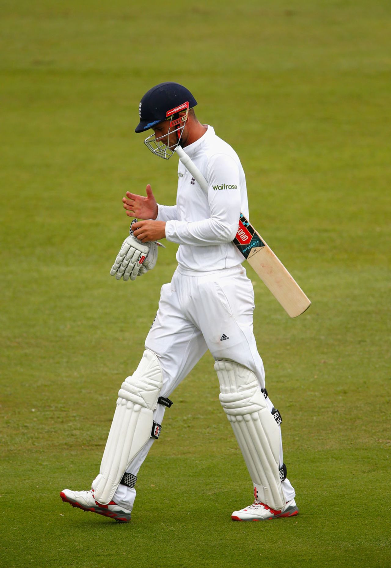 Alex Hales fell for 1 early in the second innings, South Africa v England, 4th Test, Centurion, 4th day, January 25, 2016
