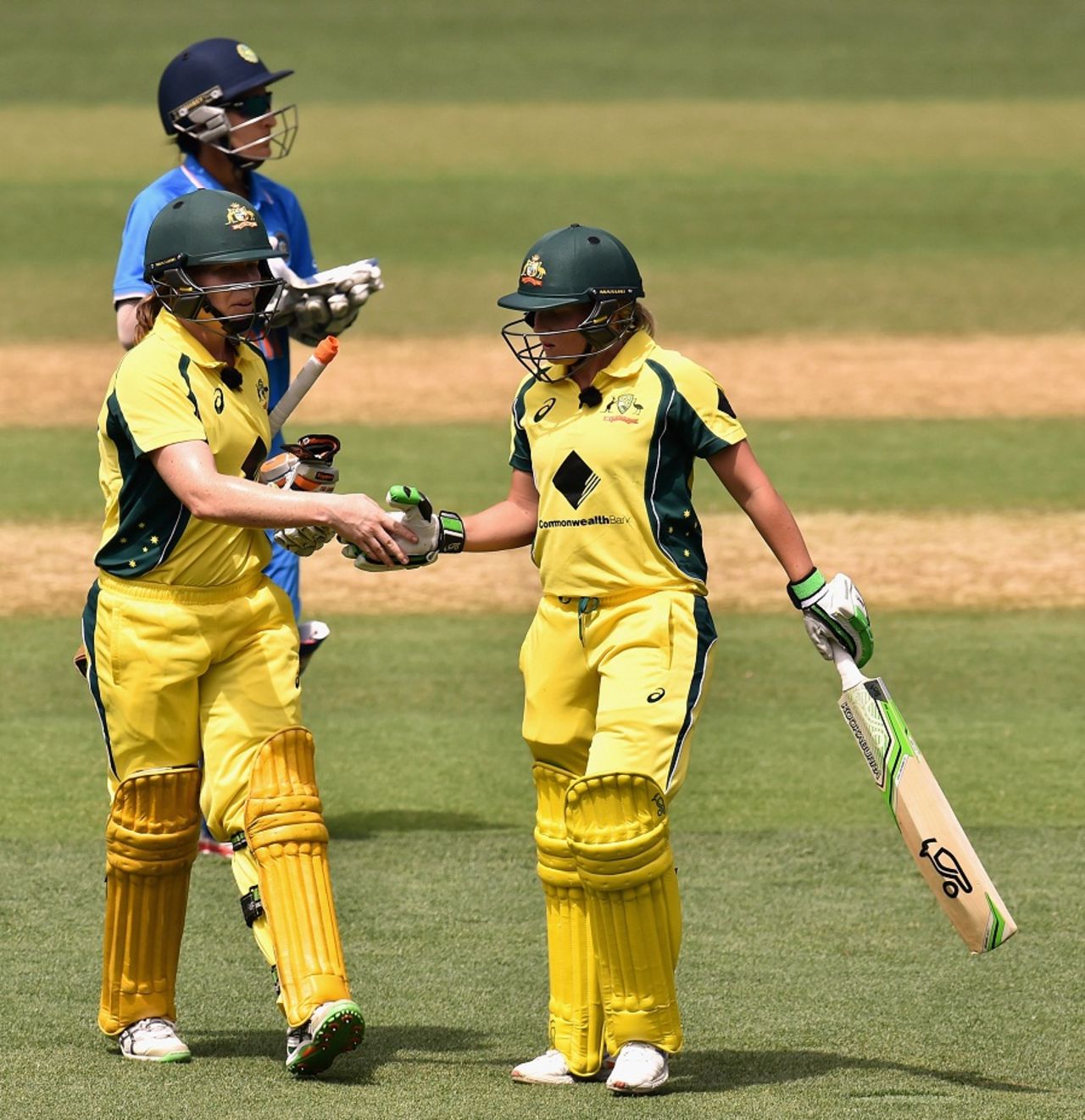 Alex Blackwell and Alyssa Healy lifted Australia with a 59-run stand, Australia v India, 1st Women's T20, Adelaide, January 26, 2016