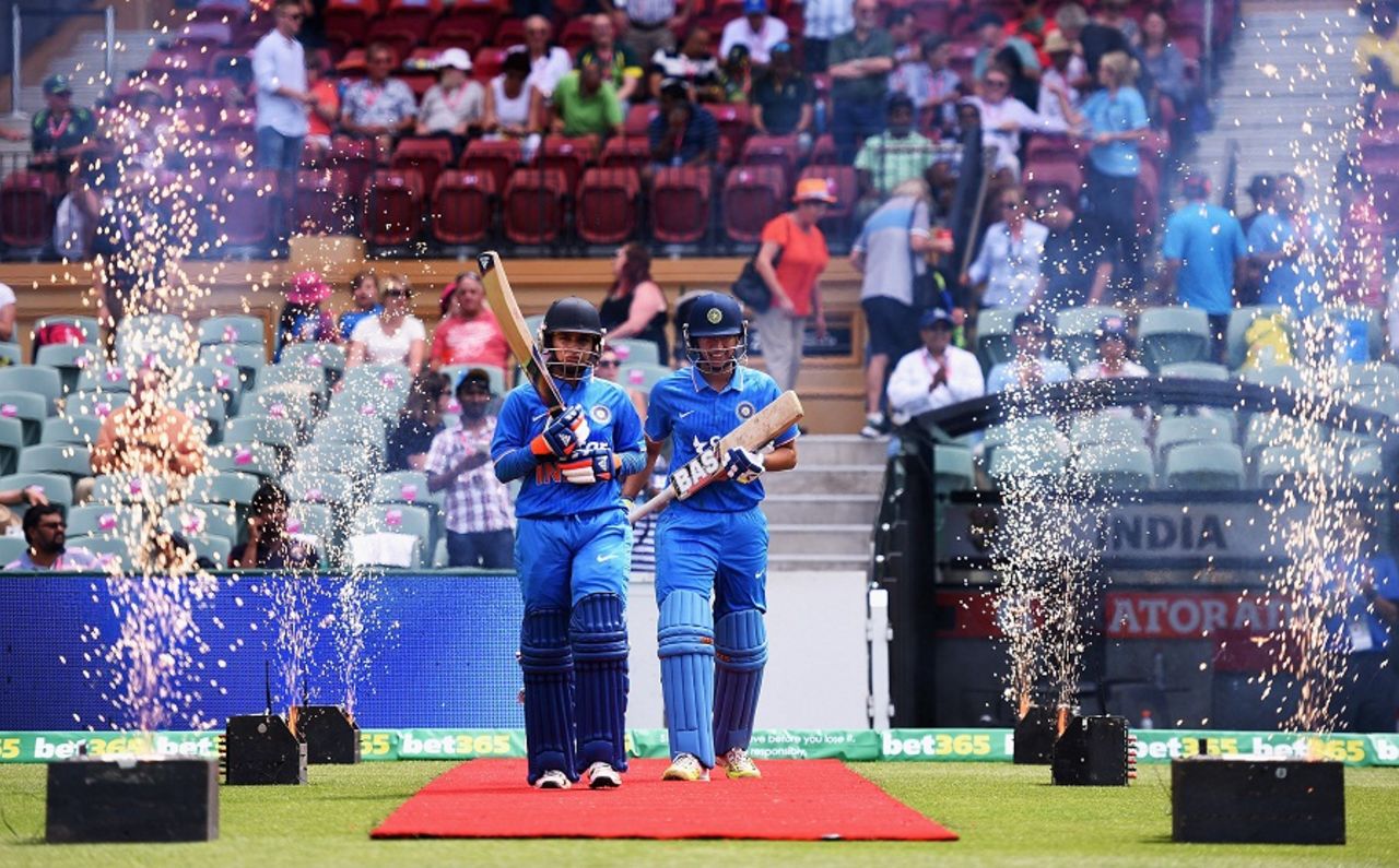 India openers Mithali Raj and Smriti Mandhana walk out to bat, Australia v India, 1st Women's T20, Adelaide, January 26, 2016