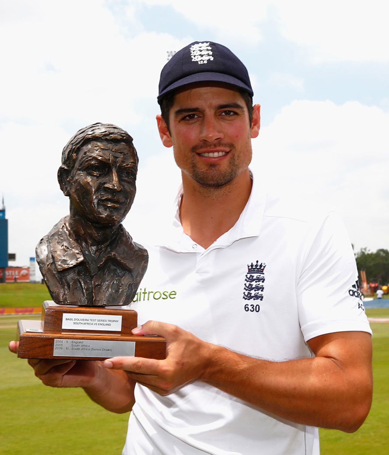 Alastair Cook with the Basil D'Oliveira trophy, South Africa v England, 4th Test, Centurion, 5th day, January 26, 2016