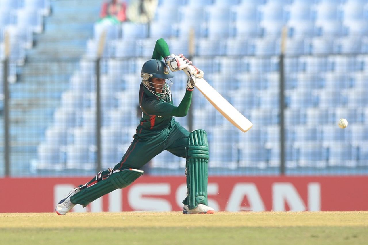 Mehedi Hasan Miraz drives, Bangladesh v South Africa, Under-19 World Cup, Chittagong, January 27, 2016