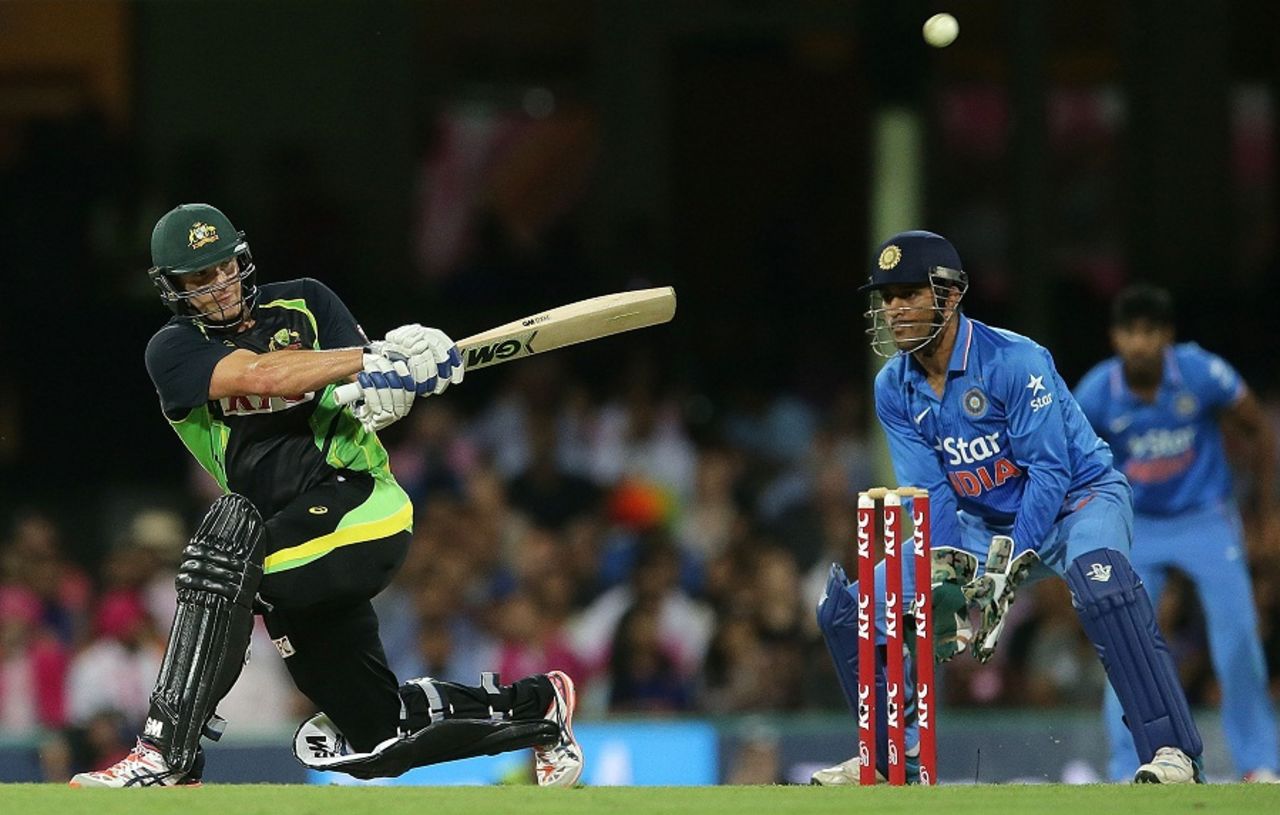 Shane Watson plays a lofted sweep, Australia v India, 3rd T20I, Sydney, January 31, 2016