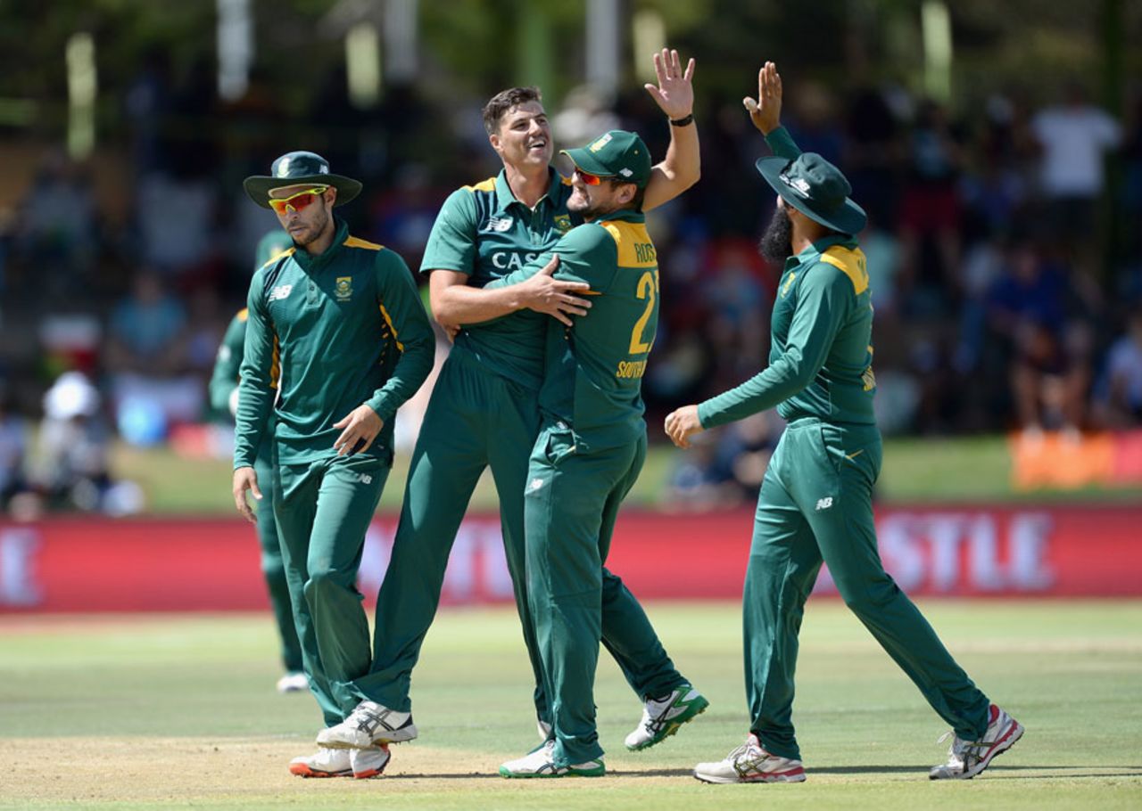 Marchant de Lange picked up a wicket on his comeback, South Africa v England, 1st ODI, Bloemfontein, February 3, 2016