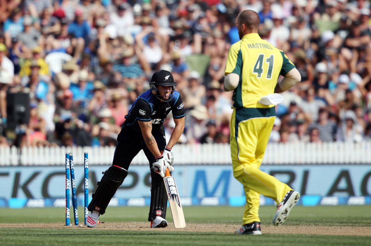 Doug Bracewell was bowled by John Hastings for 2, New Zealand v Australia, 3rd ODI, Hamilton, February 8, 2016