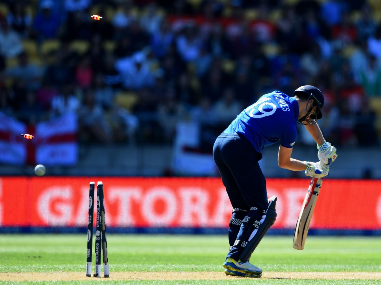 Chris Woakes is bowled by Tim Southee, New Zealand v England, World Cup 2015, Group A, Wellington, February 20, 2015