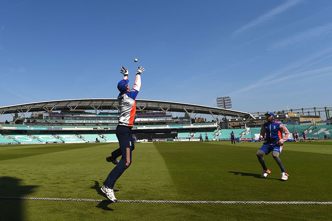 England players practise the relay catch at the boundary edge, The Oval, June 11, 2015