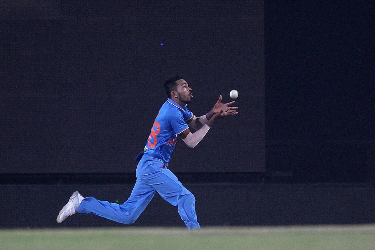 Hardik Pandya settles under a catch to dismiss Chamara Kapugedera
, India v Sri Lanka, 2nd T20I, Ranchi, February 12, 2016