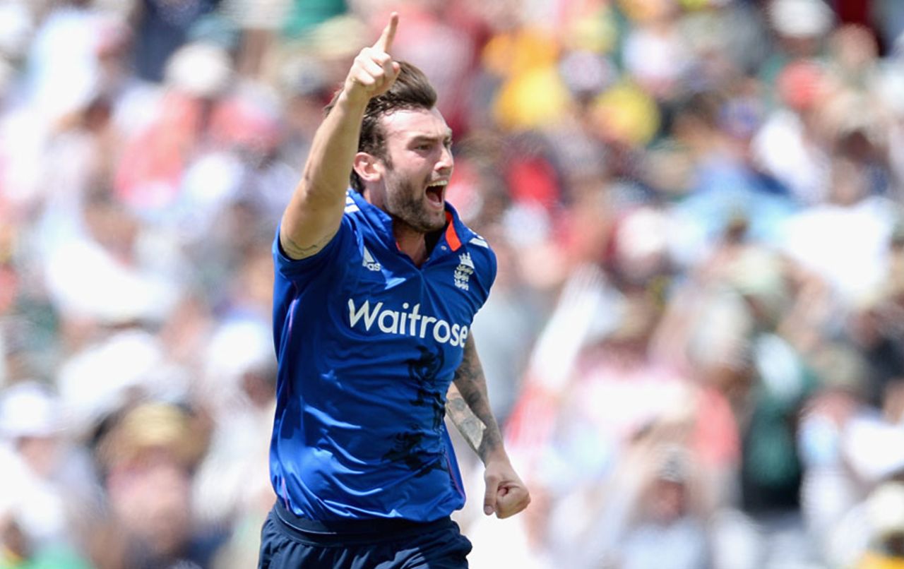 Reece Topley struck twice in two balls to jolt South Africa, South Africa v England, 5th ODI, Cape Town, February 14, 2016