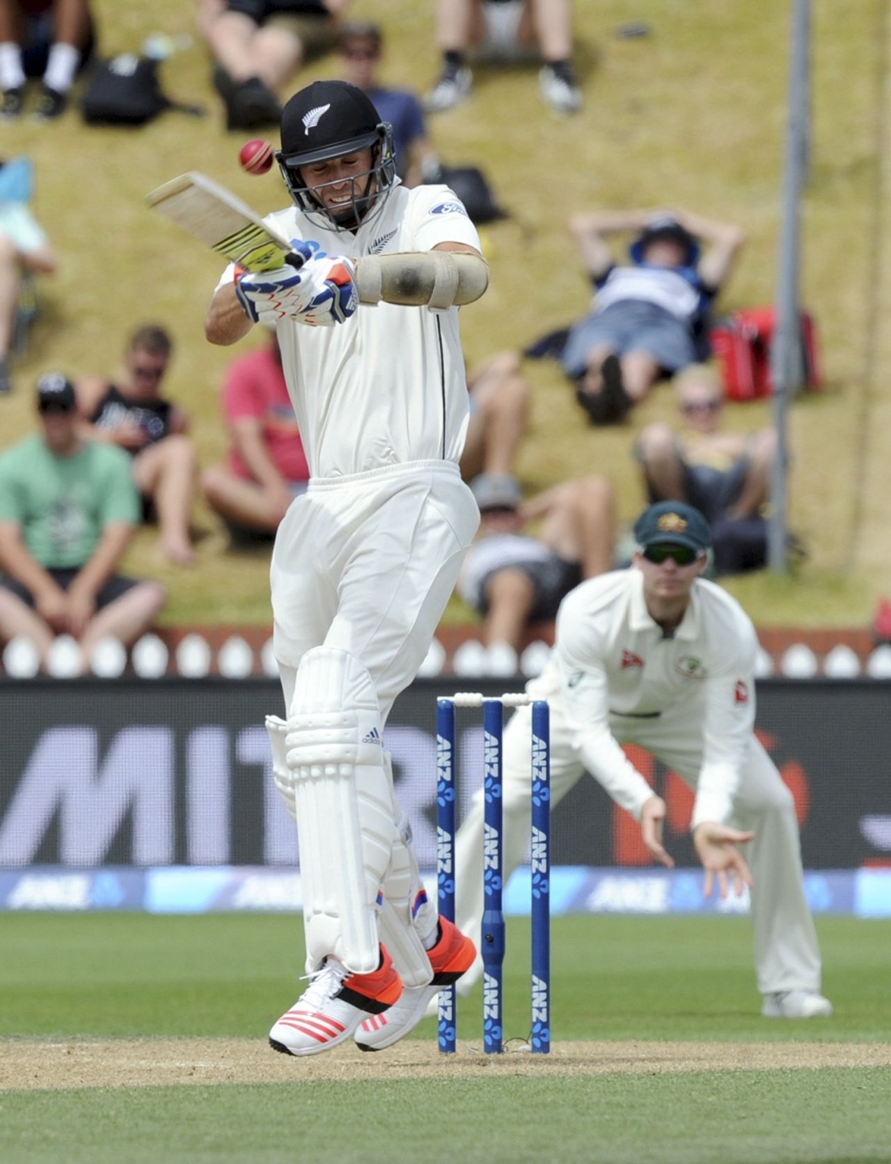 Tim Southee misses the ball while attempting a pull, New Zealand v Australia, 1st Test, Wellington, 4th day, February 15, 2016