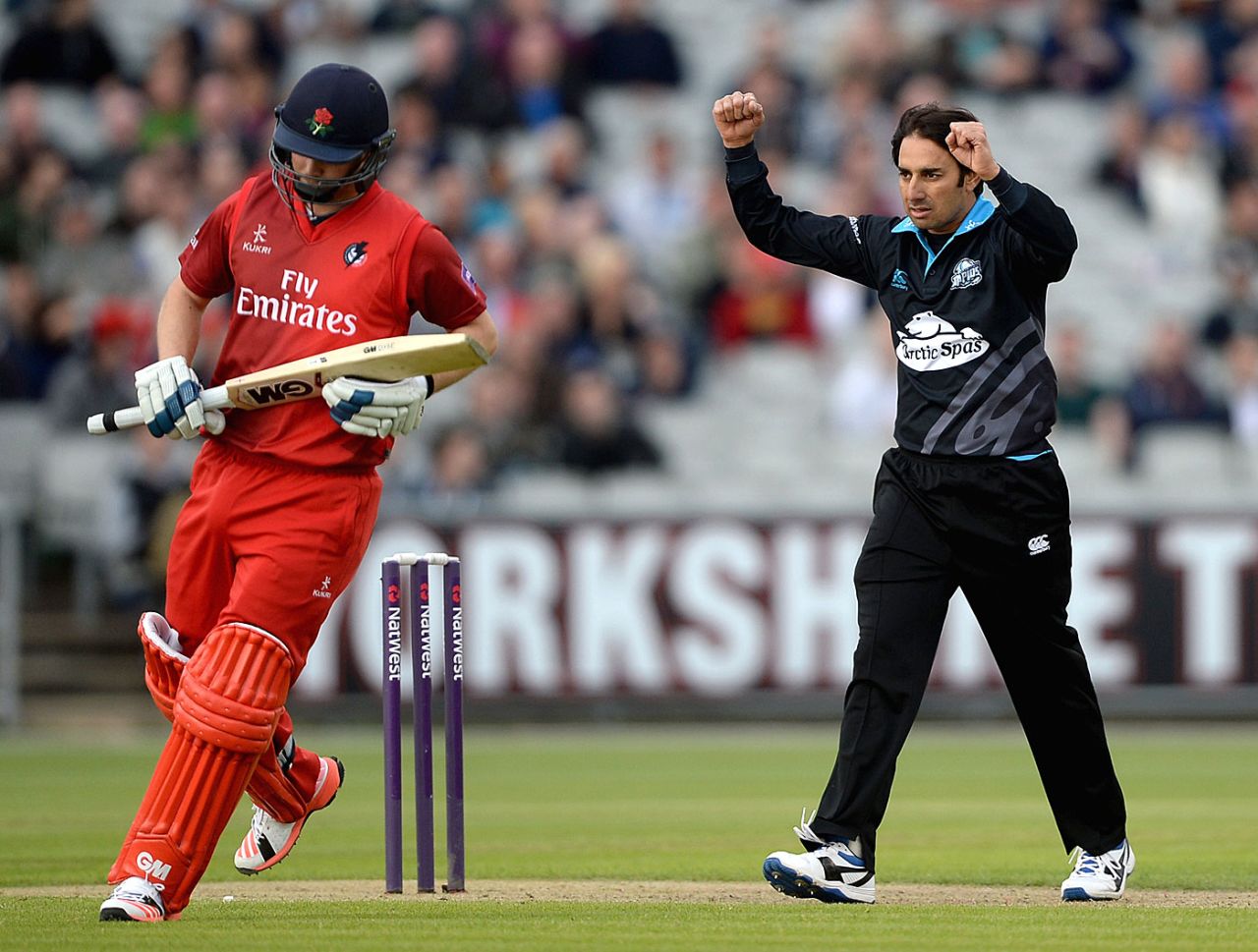 Saeed Ajmal takes a wicket for Worcestershire, Lancashire v Worcestershire, Natwest T20 Blast, Old Trafford, June 18, 2015