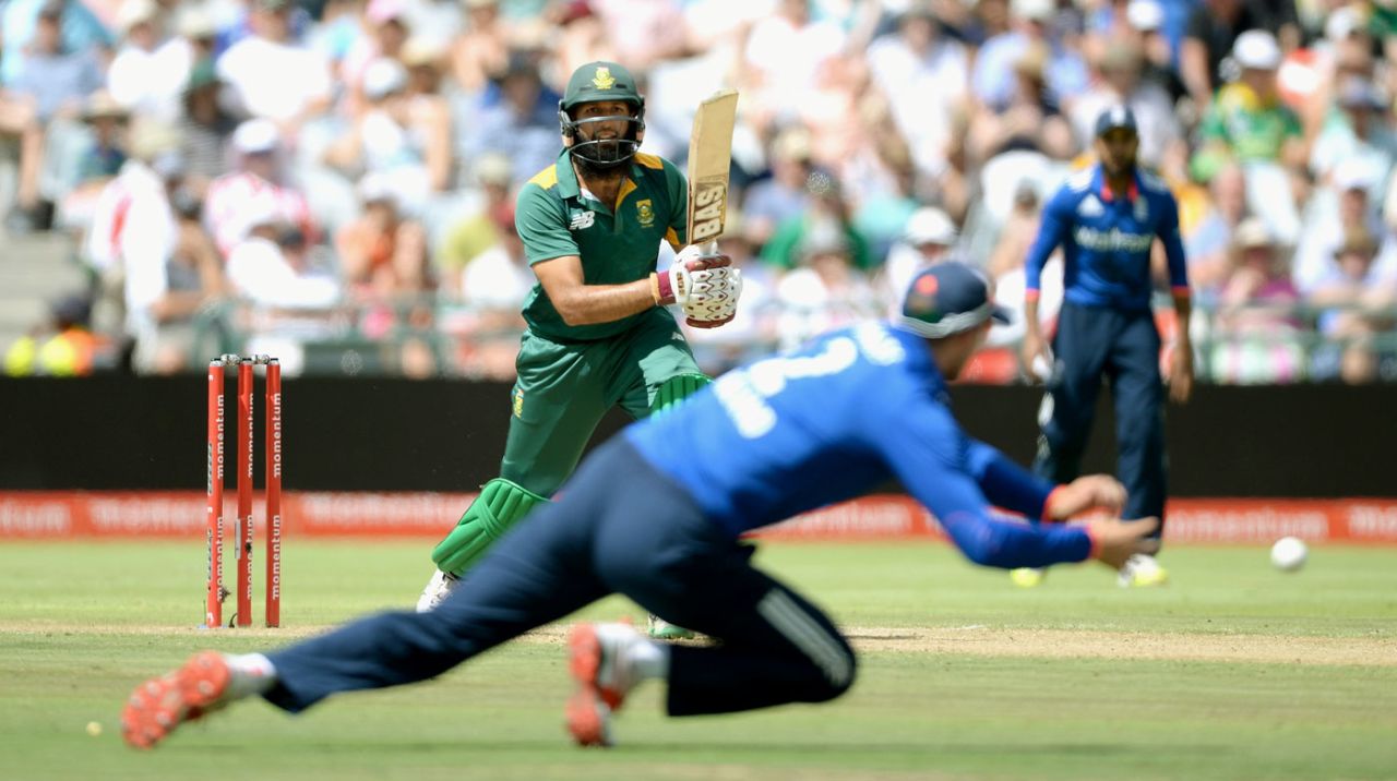Hashim Amla hits one past Alex Hales, South Africa v England, 5th ODI, Cape Town, February 14, 2016