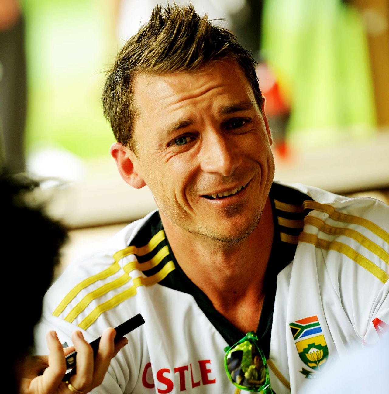 Dale Steyn talks during an interview, Sydney, November 1, 2012