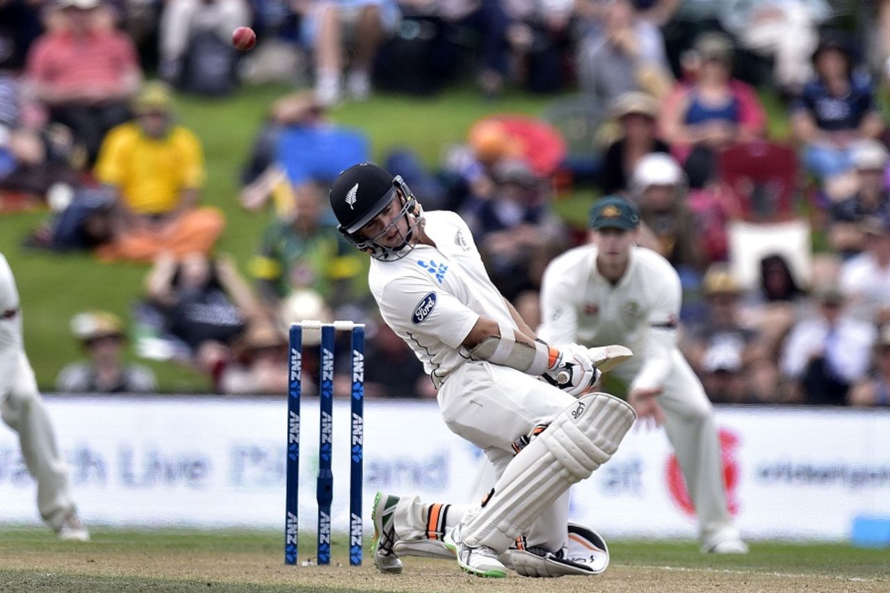 Tom Latham evades a short ball, New Zealand v Australia, 2nd Test, Christchurch, 3rd day, February 22, 2016