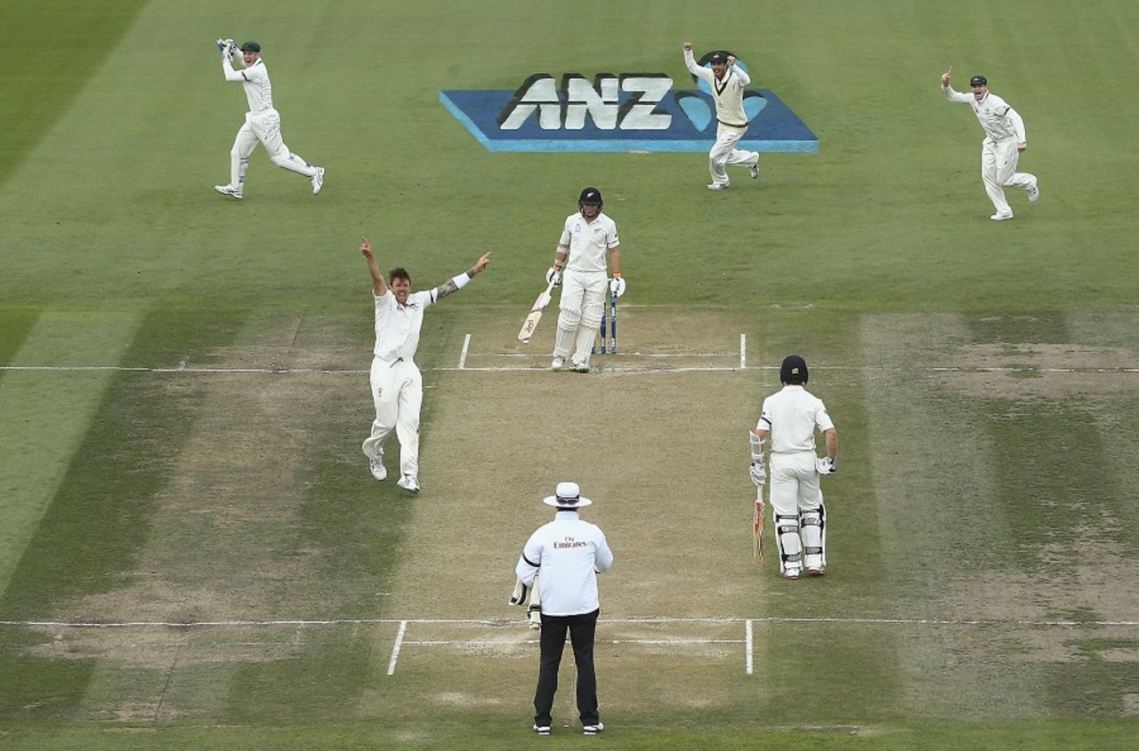 James Pattinson had Tom Latham caught behind, New Zealand v Australia, 2nd Test, Christchurch, 3rd day, February 22, 2016