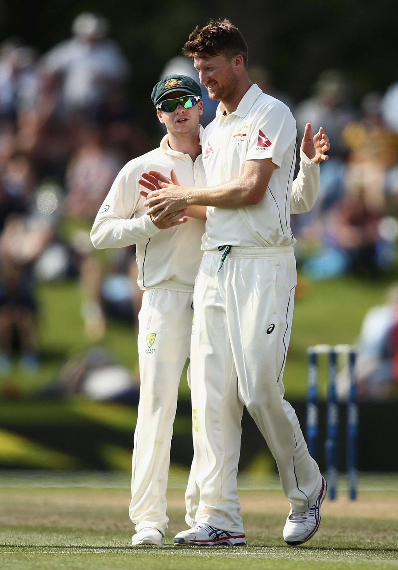 Jackson Bird is congratulated by captain Steven Smith, New Zealand v Australia, 2nd Test, Christchurch, 4th day, February 23, 2016