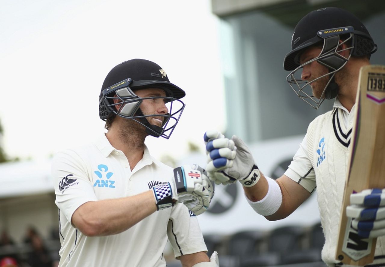 Kane Williamson and Corey Anderson touch gloves before walking out to bat, New Zealand v Australia, 2nd Test, Christchurch, 4th day, February 23, 2016