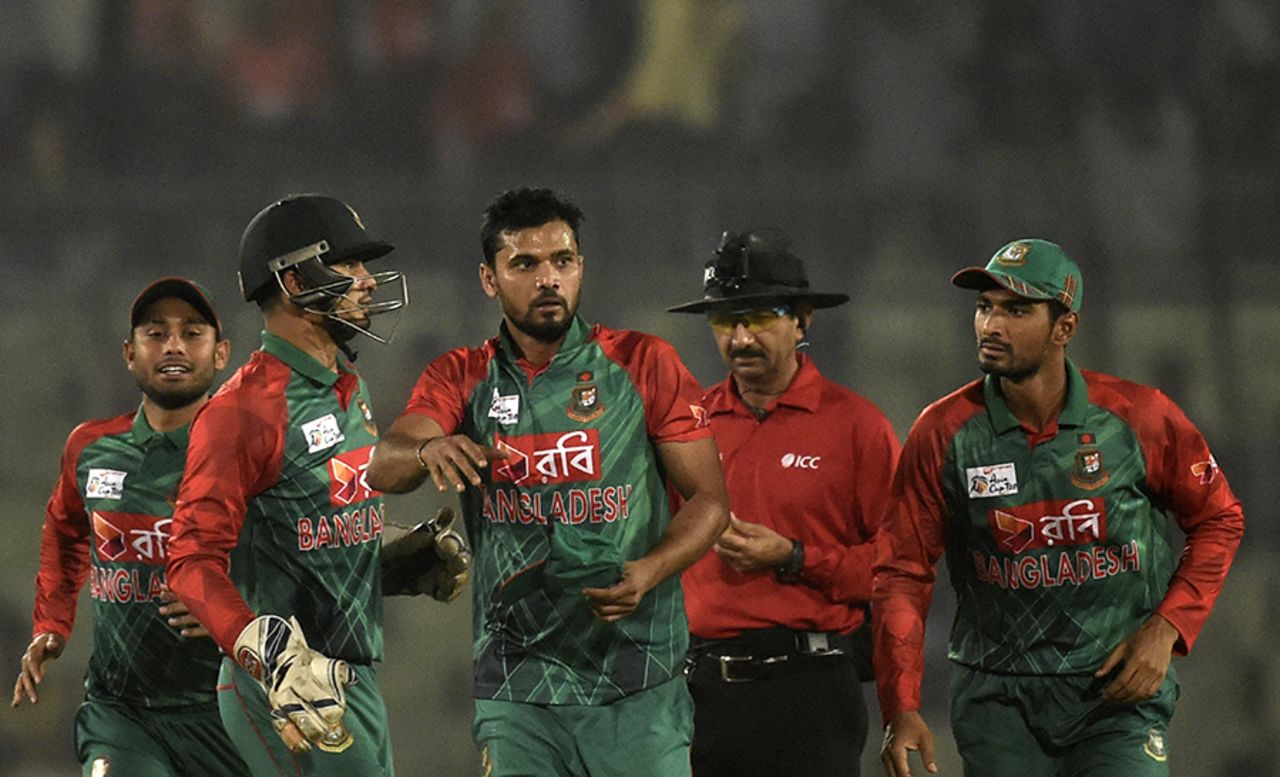 Mashrafe Mortaza struck with key wickets, Bangladesh v UAE, Asia Cup 2016, Mirpur, February 26, 2016