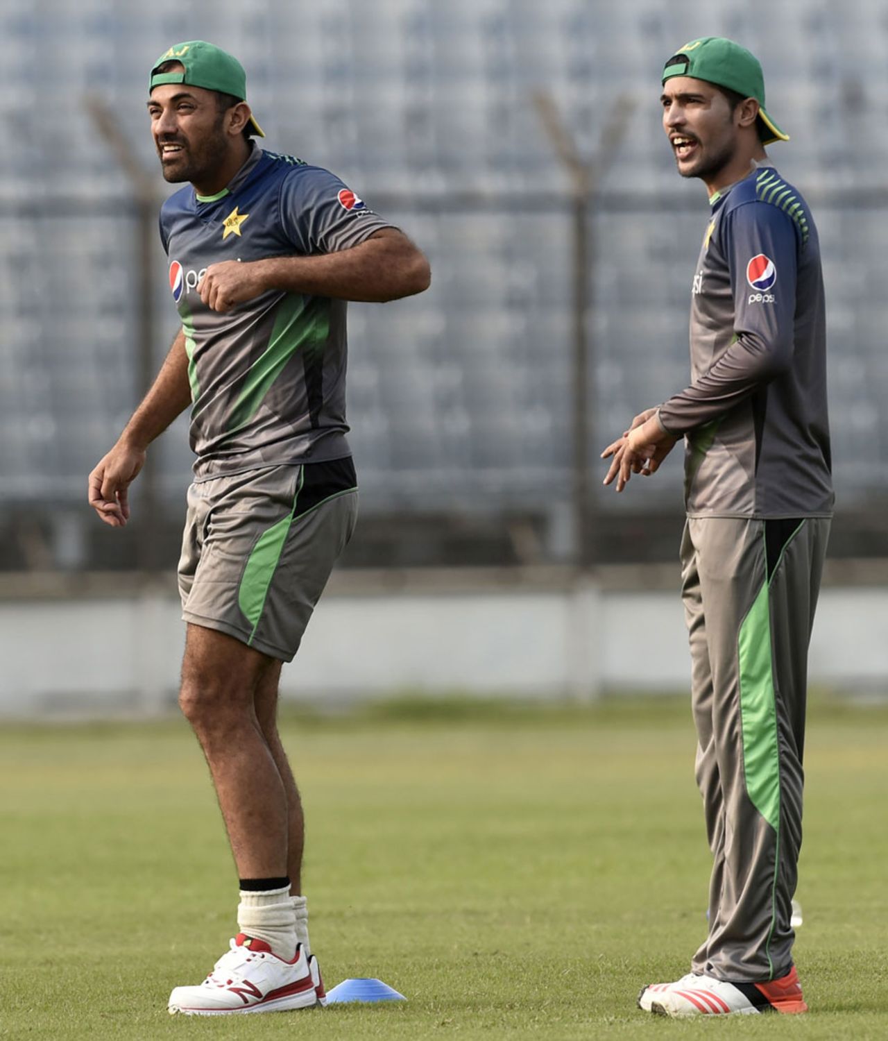 Wahab Riaz and Mohammad Amir participate in a training session, Fatullah, February 26, 2016