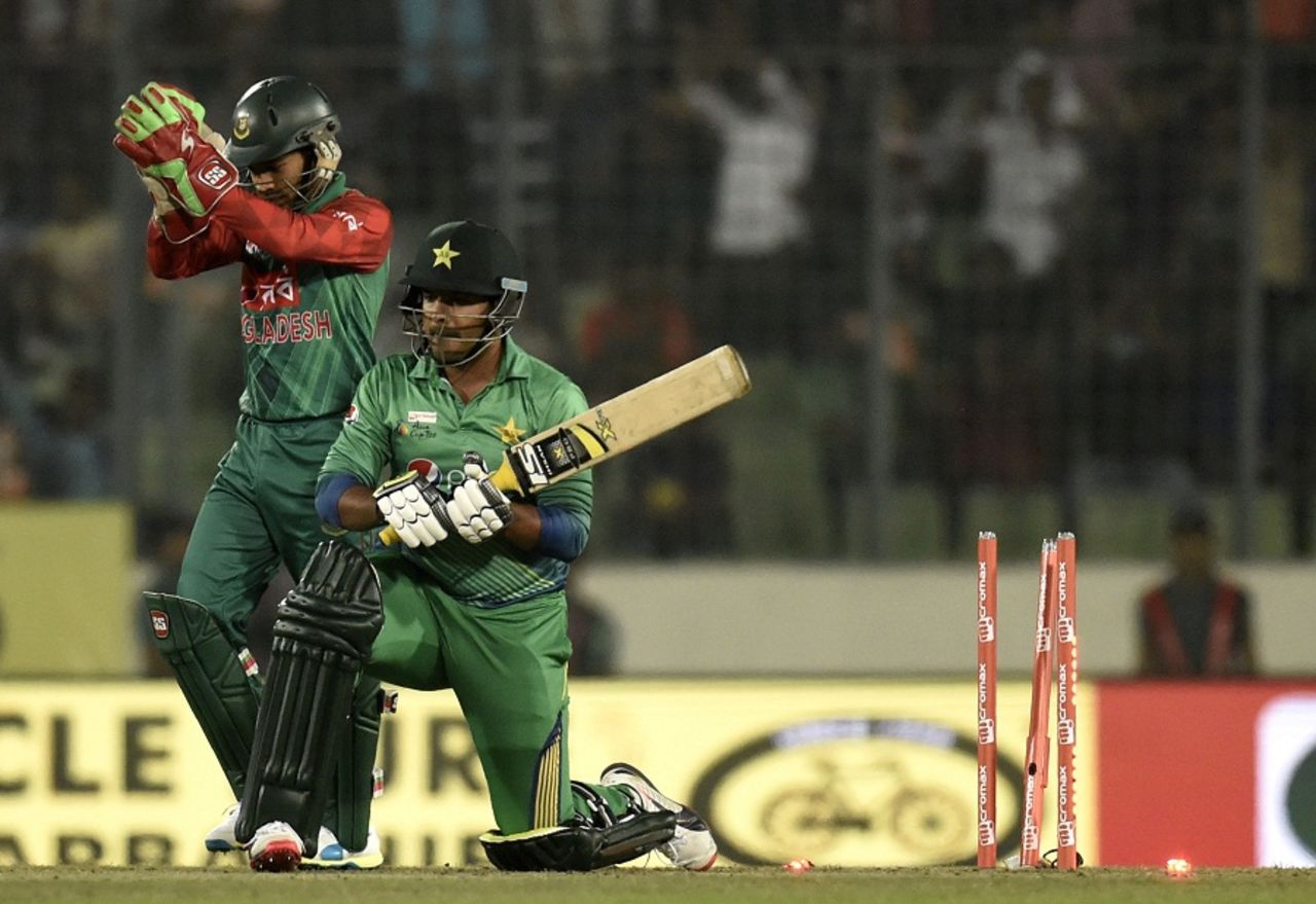 Sharjeel Khan was bowled for 10, Bangladesh v Pakistan, Asia Cup 2016, Mirpur, March 2, 2016