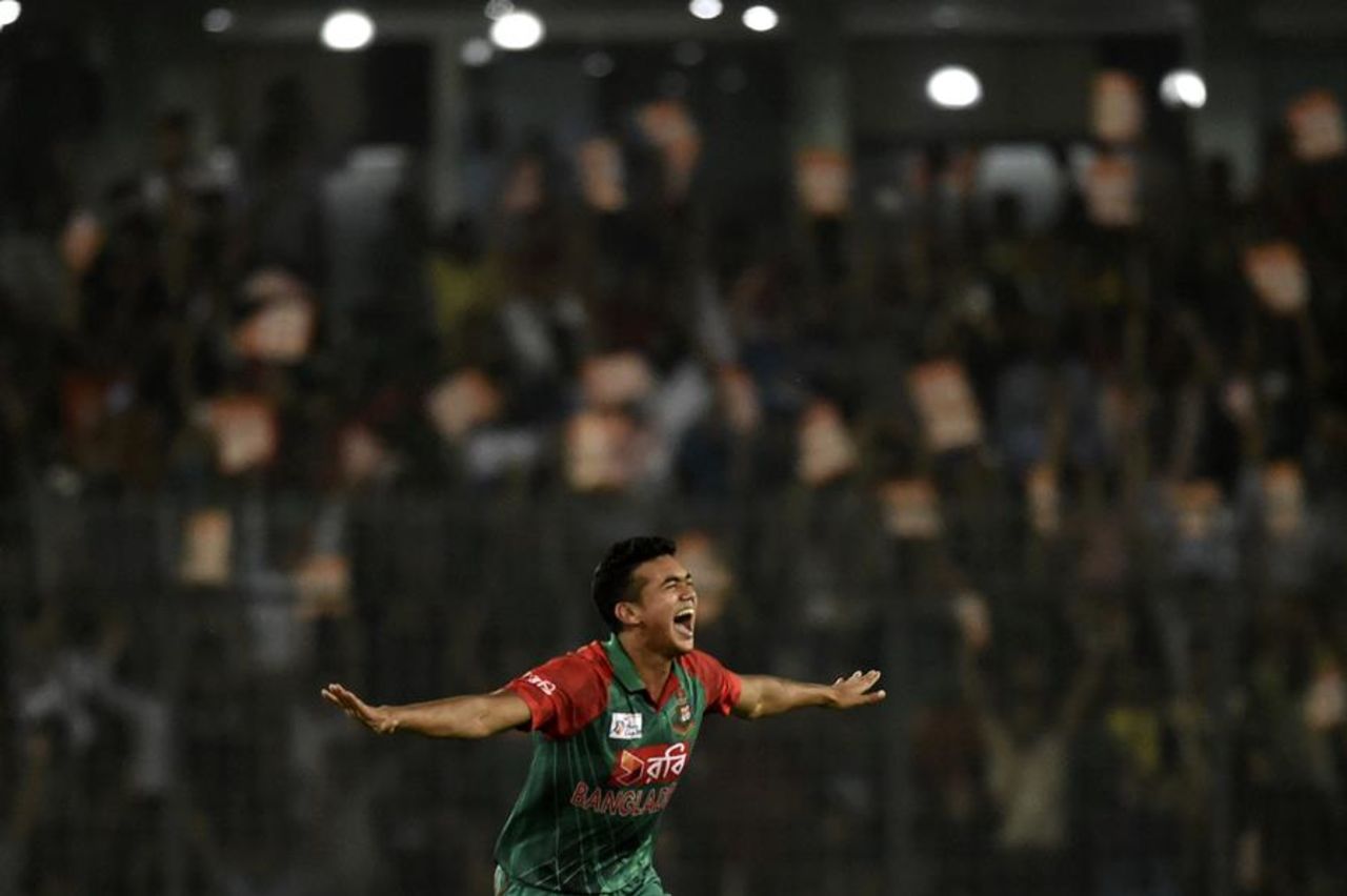 Taskin Ahmed shows his delight after taking a wicket, Bangladesh v Pakistan, Asia Cup 2016, Mirpur, March 2, 2016