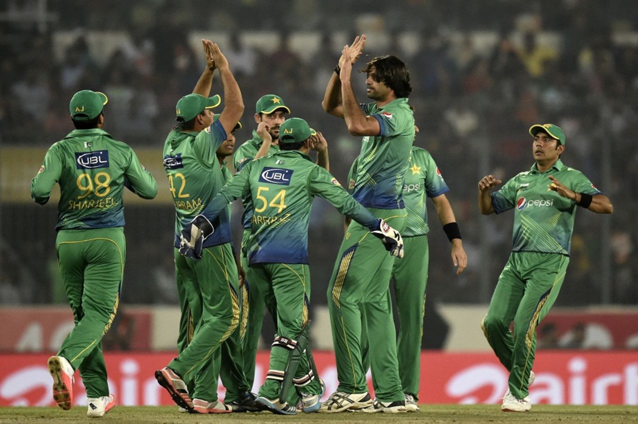 Mohammad Irfan removed Tamim Iqbal early, Bangladesh v Pakistan, Asia Cup 2016, Mirpur, March 2, 2016
