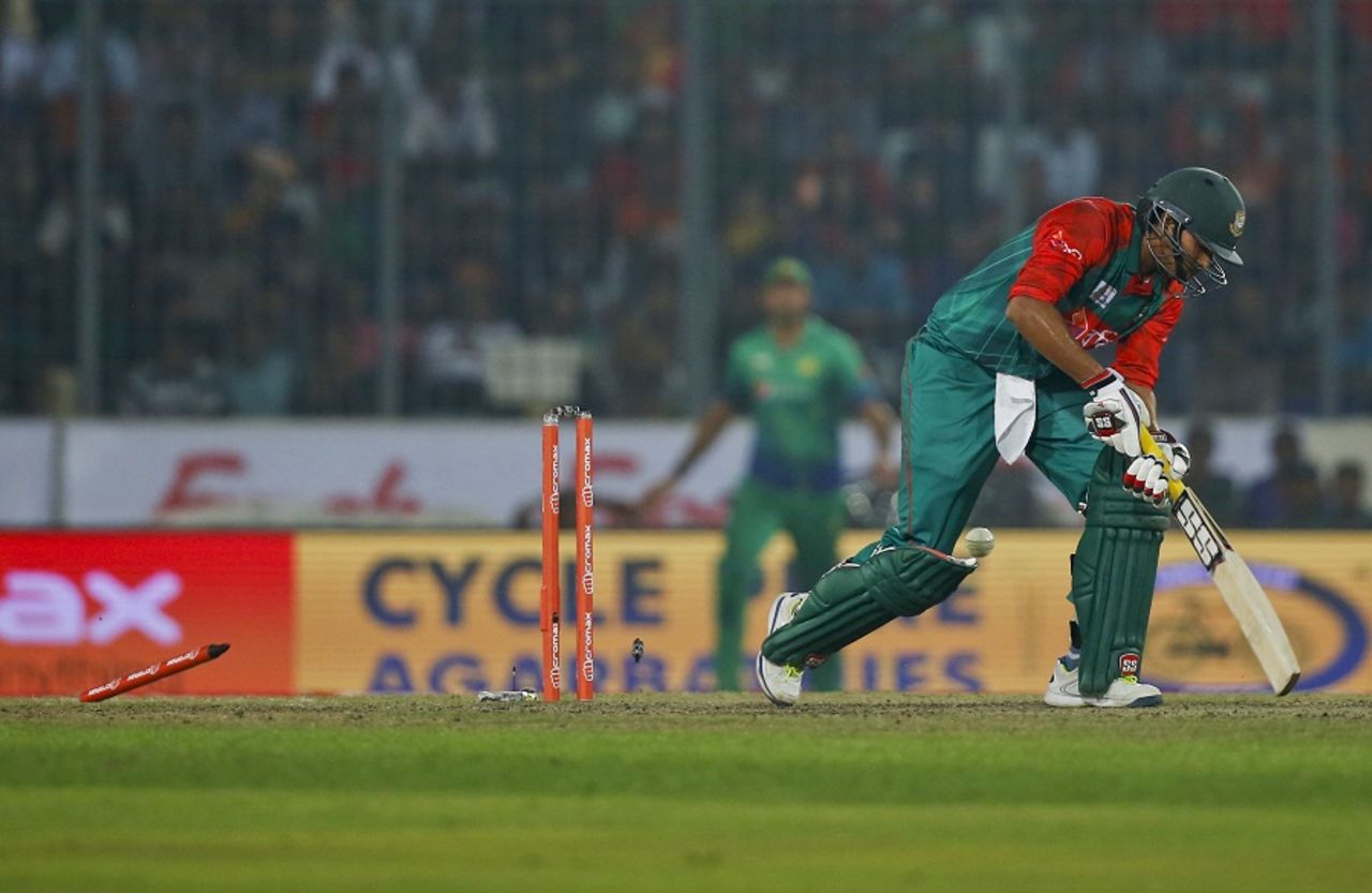 Soumya Sarkar was bowled by Mohammad Amir, Bangladesh v Pakistan, Asia Cup 2016, Mirpur, March 2, 2016