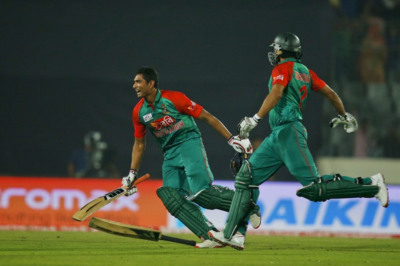 Mahmudullah and Mashrafe Mortaza celebrate Bangladesh's win, Bangladesh v Pakistan, Asia Cup 2016, Mirpur, March 2, 2016