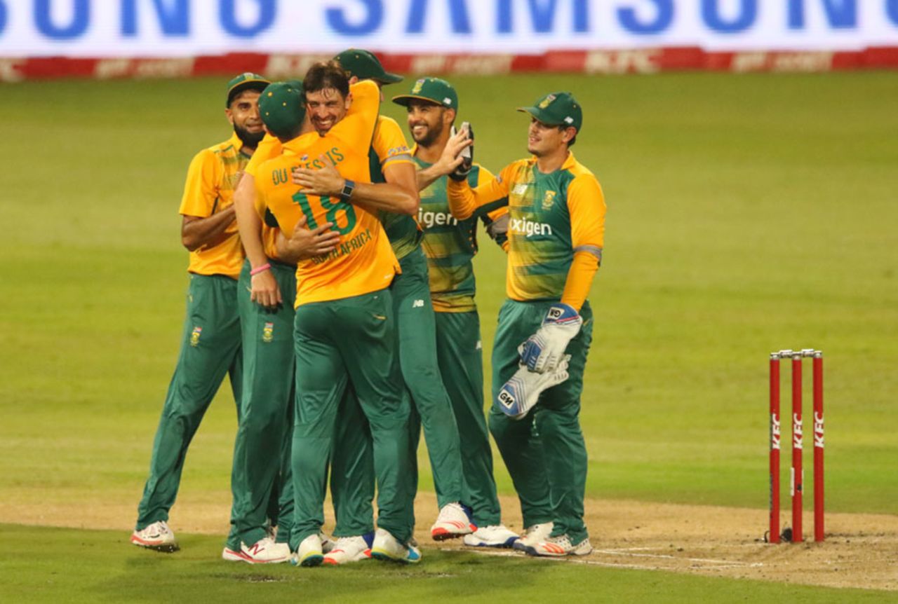 David Wiese struck with his first ball, South Africa v Australia, 1st T20, Durban, March 4, 2016