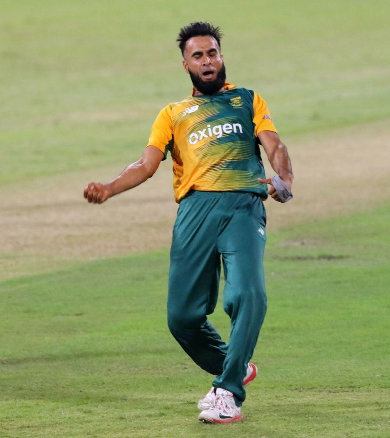 Imran Tahir removed the danger man Aaron Finch, South Africa v Australia, 1st T20, Durban, March 4, 2016