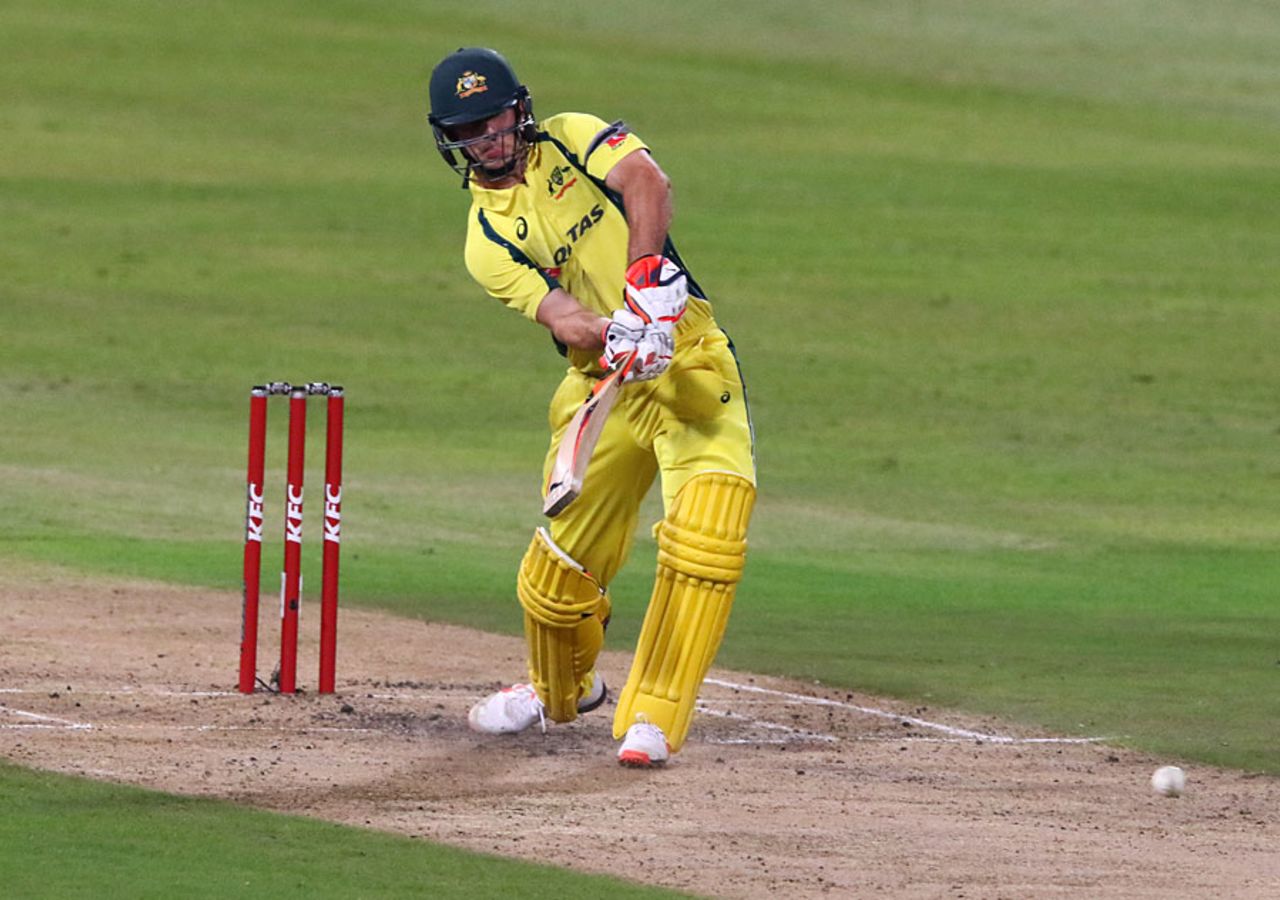 Mitchell Marsh gave Australia's total a late boost, South Africa v Australia, 1st T20, Durban, March 4, 2016