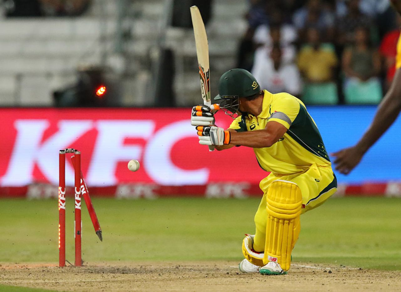 Nathan Coulter-Nile loses his leg stump, South Africa v Australia, 1st T20, Durban, March 4, 2016
