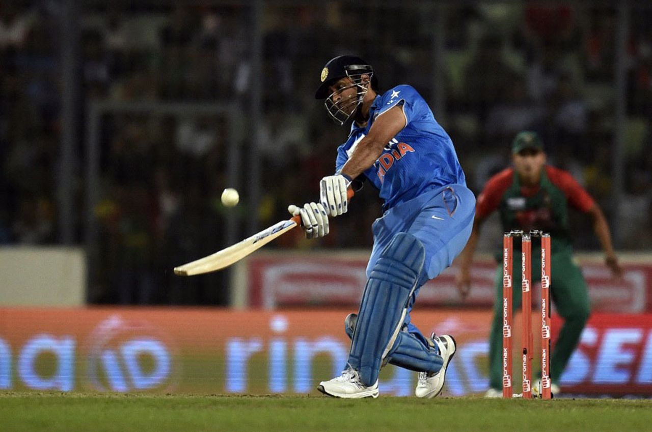 MS Dhoni smacked 20 off 6 balls to take India home, Bangladesh v India, Asia Cup final, Mirpur, March 6, 2016 